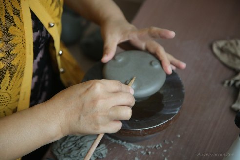 производство чайника из исинской глины